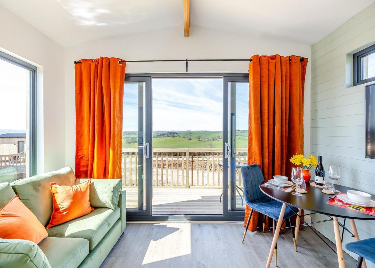 Belan View Lodges เวลช์พูล ภายนอก รูปภาพ
